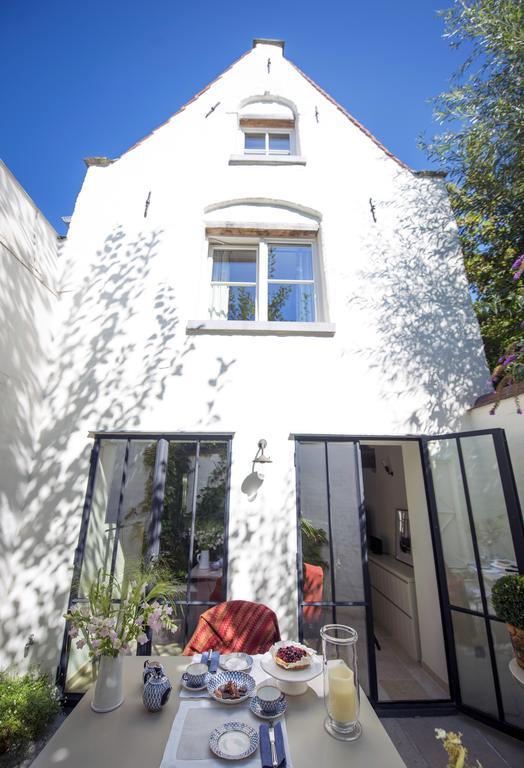 The Herring'S Residence - Stylish Private Cottage With Breakfast In Historic Center - Adults-Only 브뤼헤 외부 사진